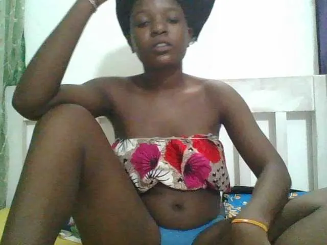 Live sex webcam photo for sweetchic #293110306
