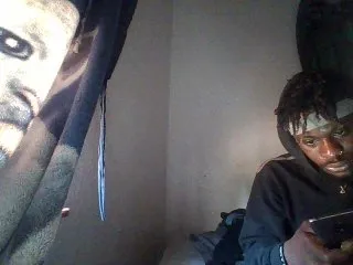 Live sex webcam photo for sweetcouple12 #146033774