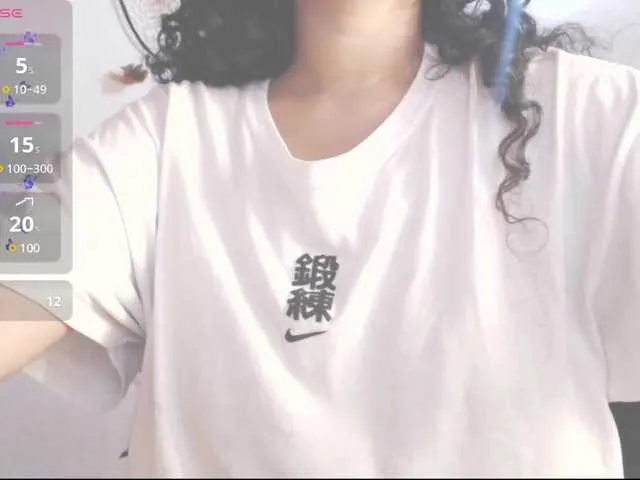 Live sex webcam photo for sweetdolly666 #291061528