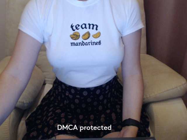 Live sex webcam photo for sweetdreams10 #277271416