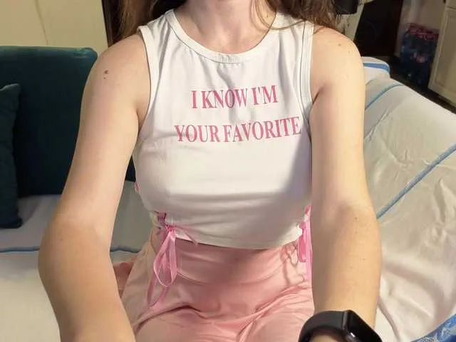 Live sex webcam photo for sweetdreams10 #292378372