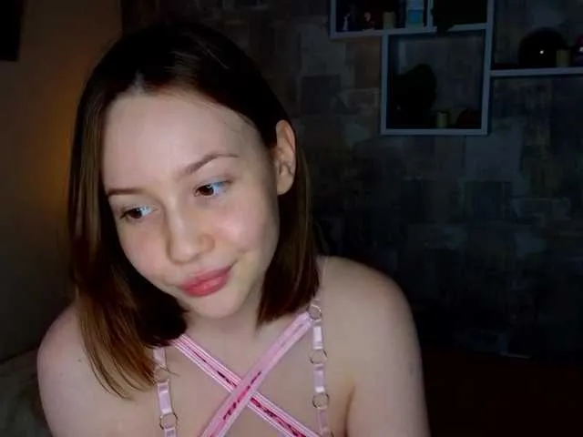 Live sex webcam photo for sweetdreamss #290377278
