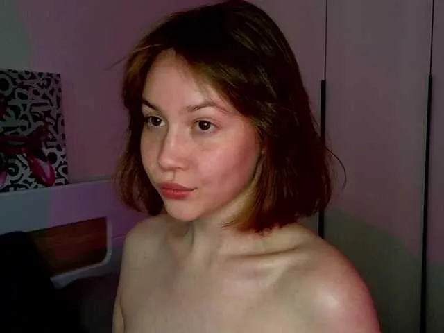 Live sex webcam photo for sweetdreamss #291336261