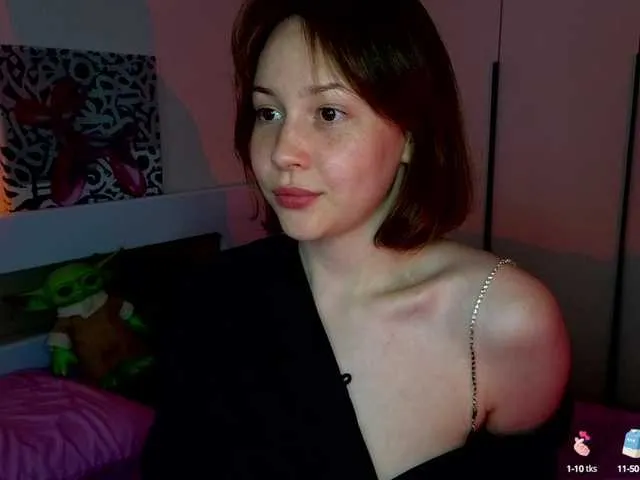 Live sex webcam photo for sweetdreamss #291381703