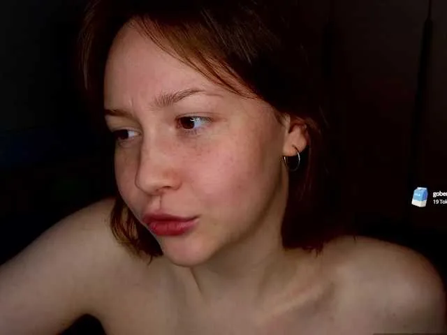 Live sex webcam photo for sweetdreamss #291450799