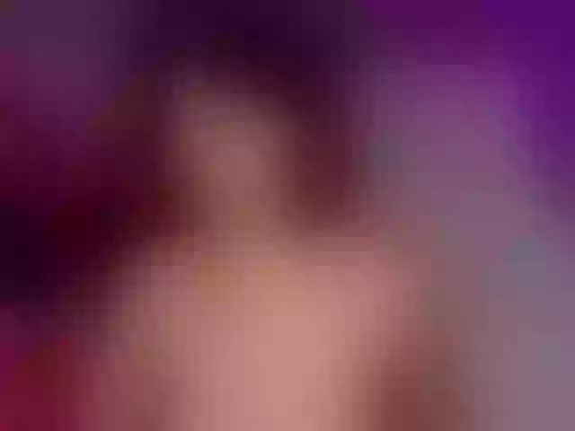 Live sex webcam photo for sweetdreamss #292052880