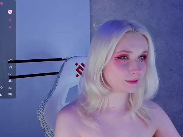 Live sex webcam photo for sweeteRose #290884830