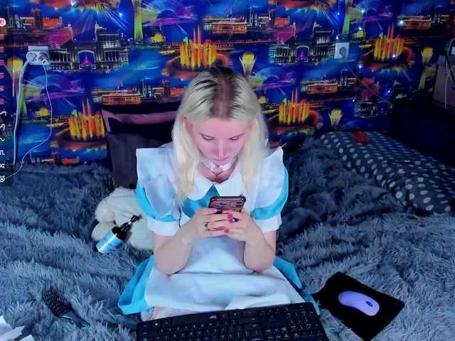 Live sex webcam photo for sweeteRose #291799951