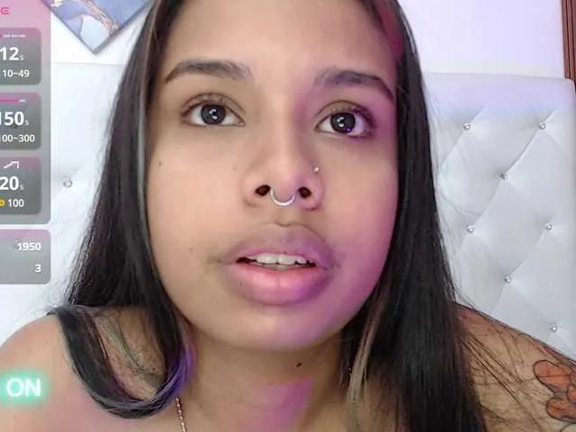 Live sex webcam photo for sweetebony20 #290701221