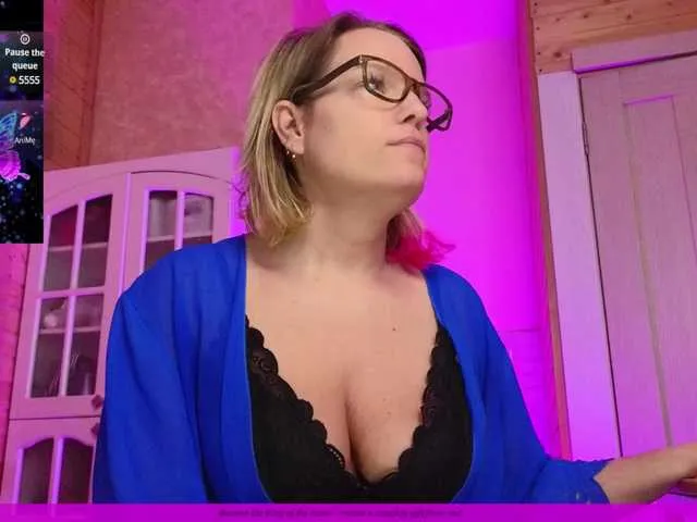 Live sex webcam photo for sweeteve050 #290847285