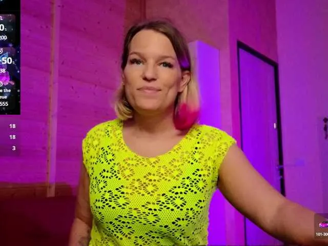 Live sex webcam photo for sweeteve050 #291161866