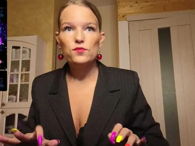 Live sex webcam photo for sweeteve050 #291952198