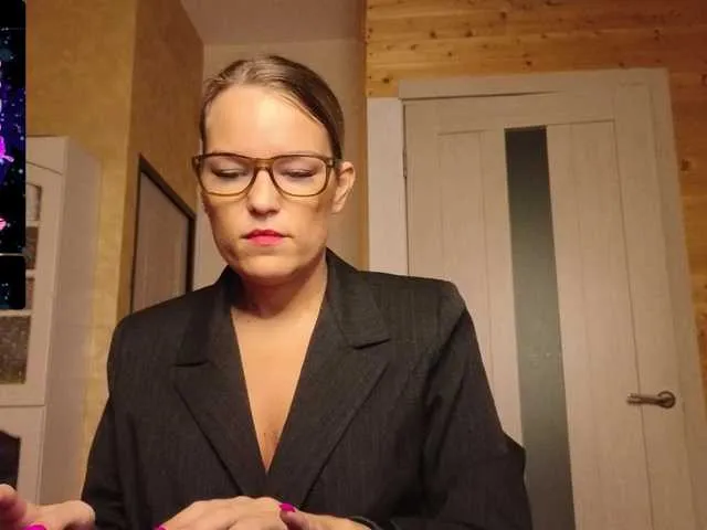 Live sex webcam photo for sweeteve050 #292121713