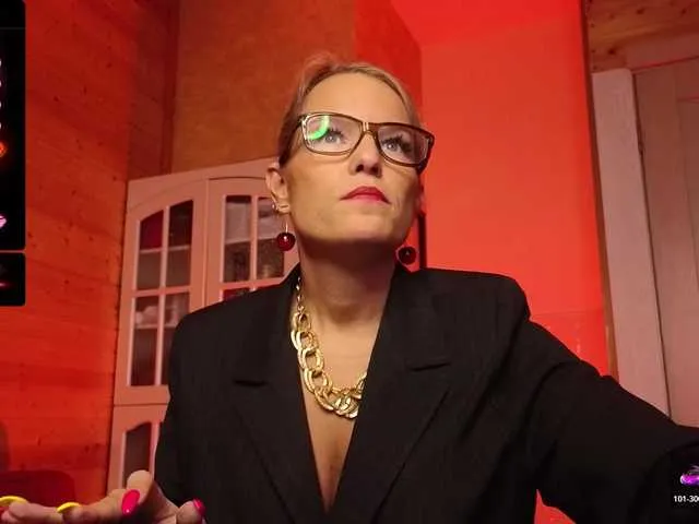 Live sex webcam photo for sweeteve050 #292373349