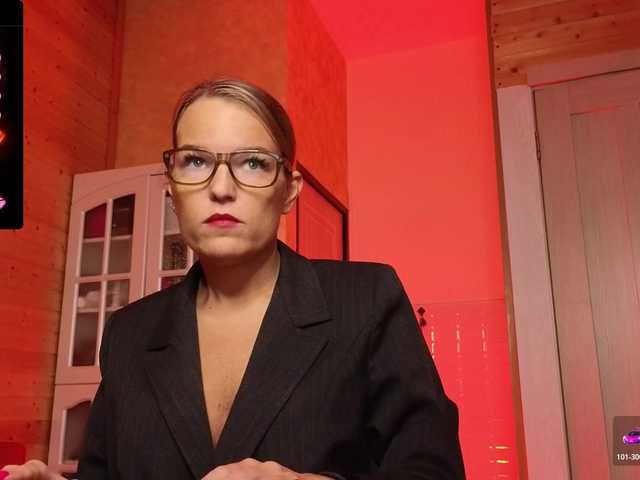 Live sex webcam photo for sweeteve050 #292423274