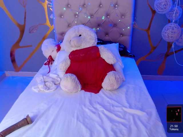 Live sex webcam photo for sweetfer #271691049