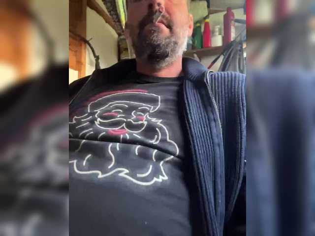 Live sex webcam photo for sweetfox311 #289598458