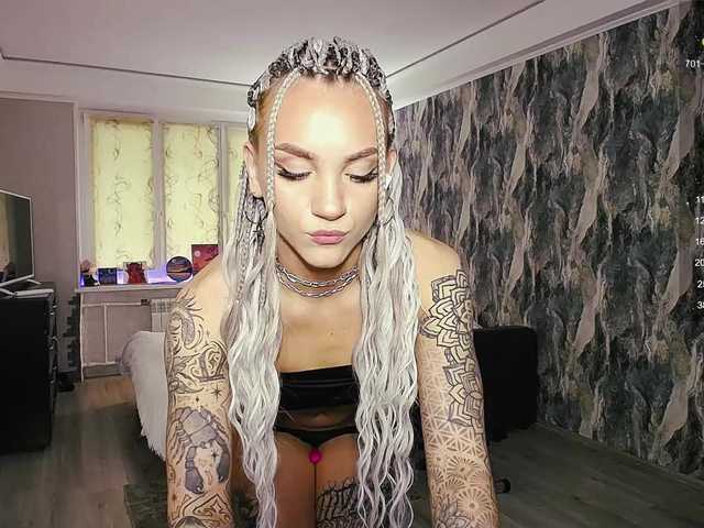 Live sex webcam photo for sweetiekittie #291279052