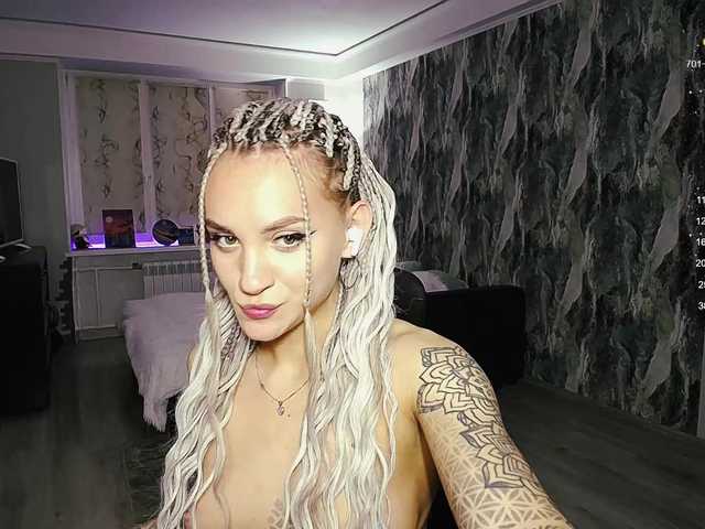 Live sex webcam photo for sweetiekittie #291361668