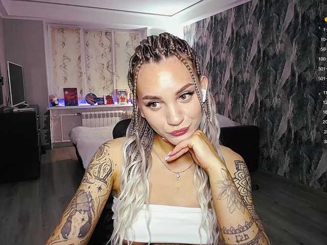 Live sex webcam photo for sweetiekittie #291401221