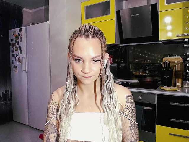 Live sex webcam photo for sweetiekittie #291448806