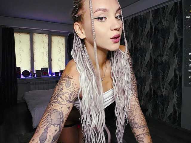 Live sex webcam photo for sweetiekittie #291707666