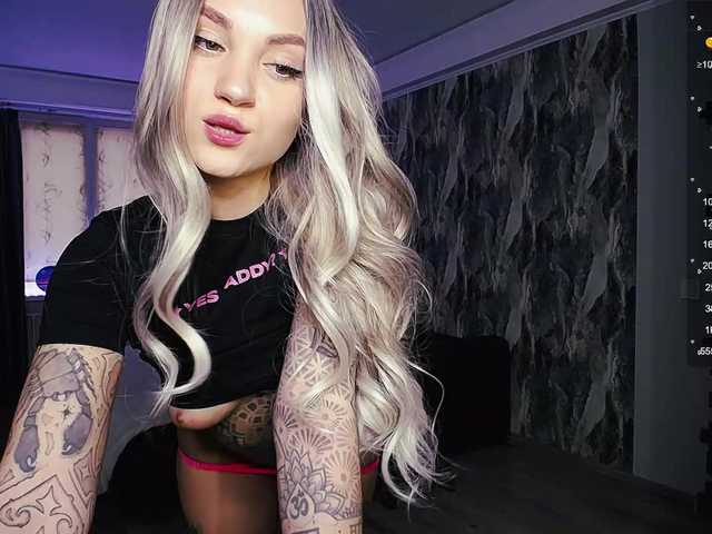 Live sex webcam photo for sweetiekittie #292242275