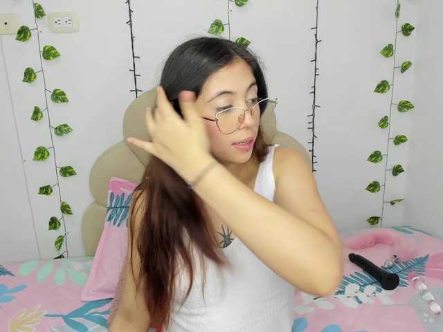 Live sex webcam photo for sweetkendallhale #278183610