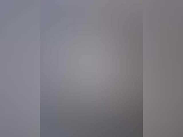Live sex webcam photo for sweetkira25 #290370259