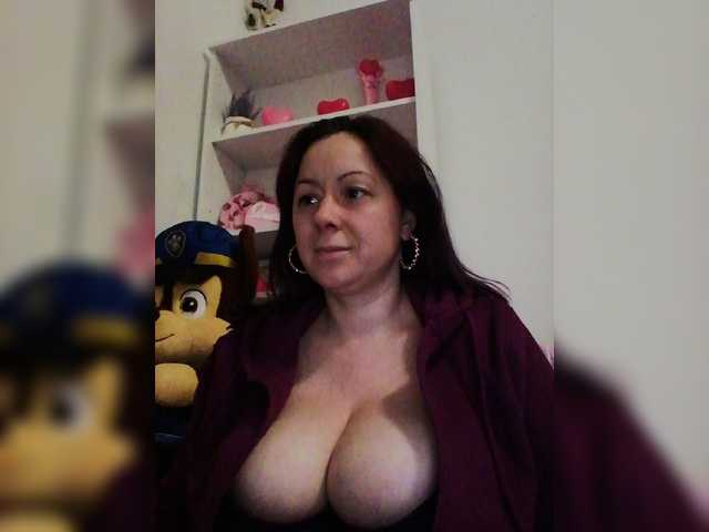 Live sex webcam photo for sweetkyssy #272466791