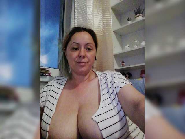 Live sex webcam photo for sweetkyssy #274158994