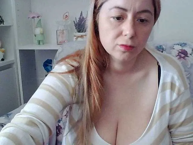 Live sex webcam photo for sweetkyssy #277650890