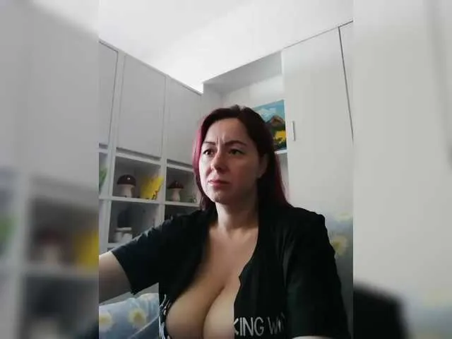 Live sex webcam photo for sweetkyssy #289663098