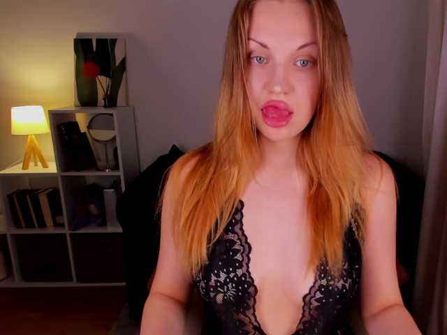 Live sex webcam photo for sweetlilyya #276363661