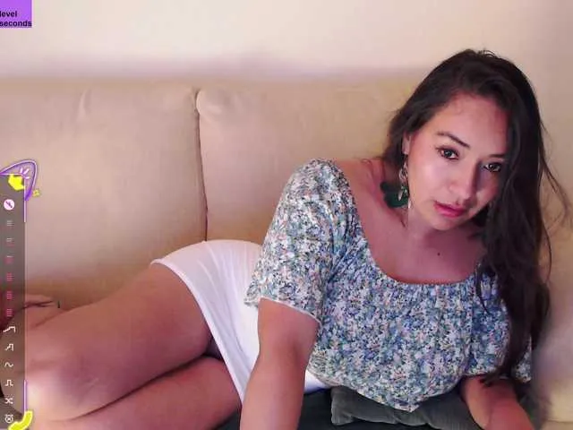 Live sex webcam photo for sweetlollipopp #292060787