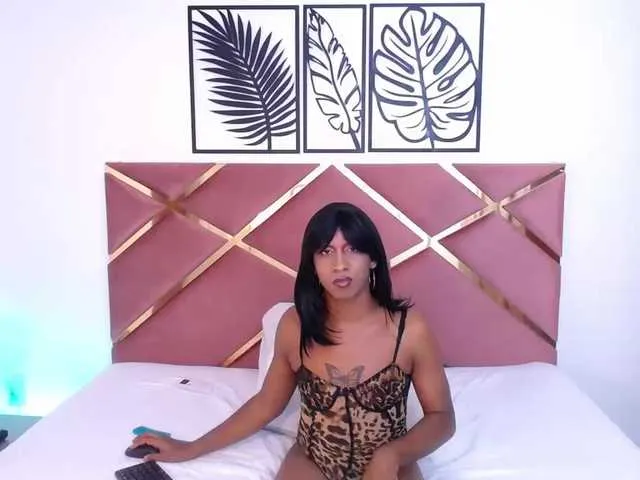 Live sex webcam photo for sweetpilarx #276359435