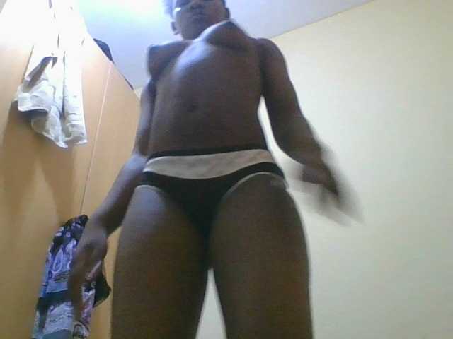 Live sex webcam photo for sweetresia #276717111