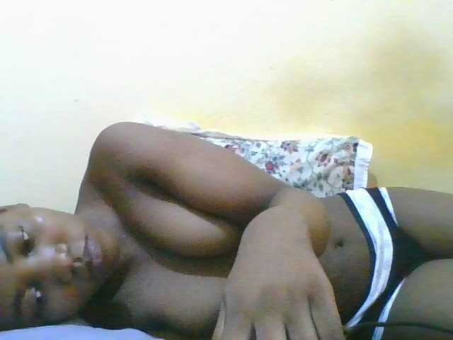 Live sex webcam photo for sweetresia #276822322