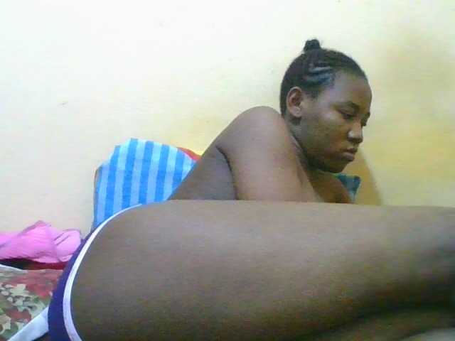 Live sex webcam photo for sweetresia #276852371