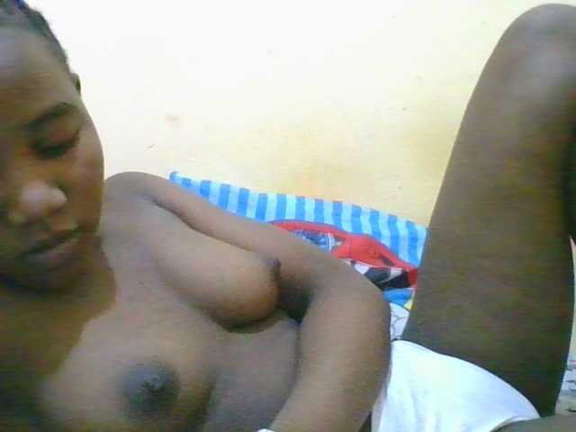 Live sex webcam photo for sweetresia #276900549