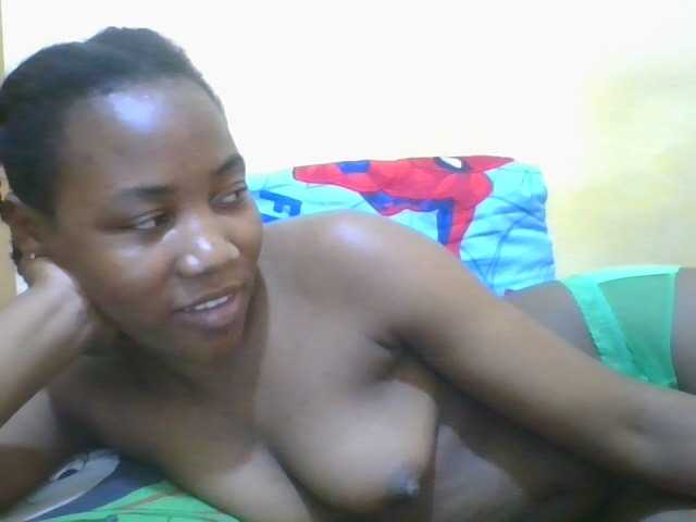 Live sex webcam photo for sweetresia #277188509