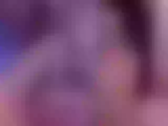 Live sex webcam photo for sweetroom77 #272574967