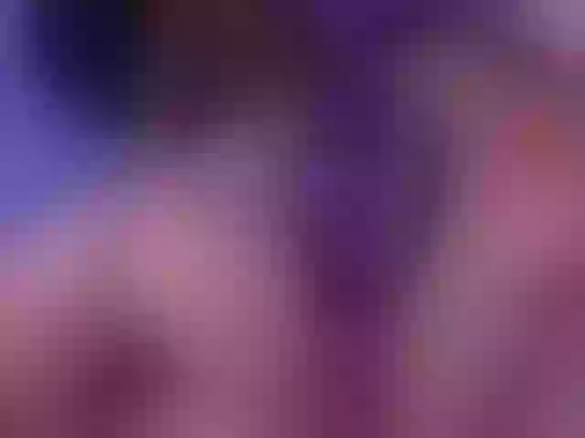 Live sex webcam photo for sweetroom77 #272709400