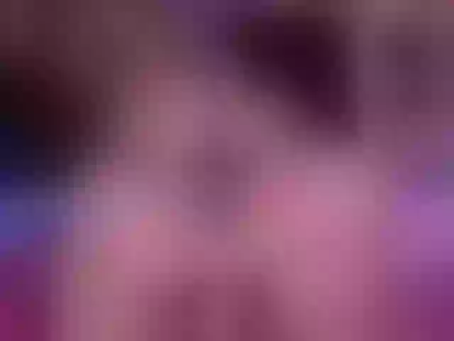 Live sex webcam photo for sweetroom77 #272915129