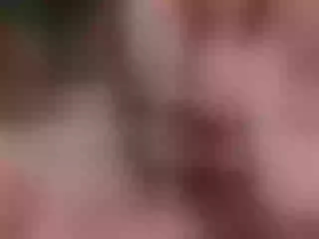 Live sex webcam photo for sweetroom77 #273483644