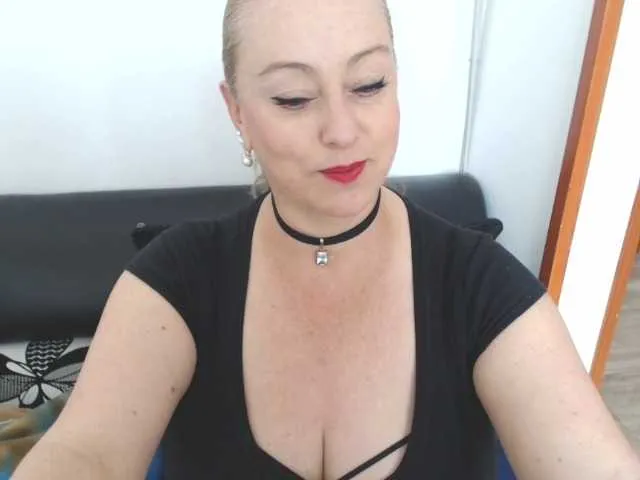 Live sex webcam photo for sweetsalo #273384247