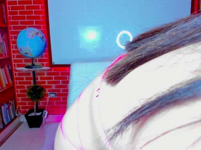 Live sex webcam photo for sweetsin212 #272846304