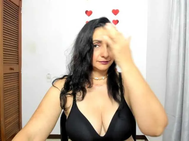 Live sex webcam photo for sweetsofia5 #293636264
