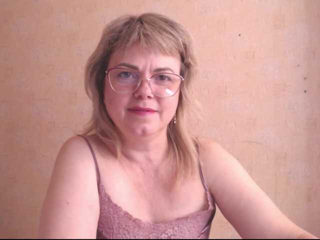 Live sex webcam photo for sweetsunset11 #291224870