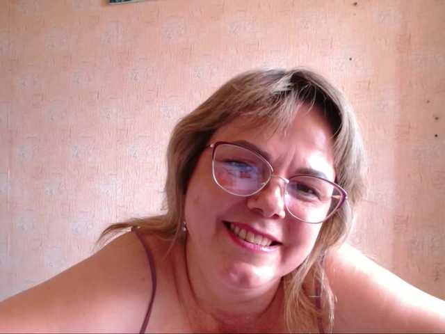 Live sex webcam photo for sweetsunset11 #291391946